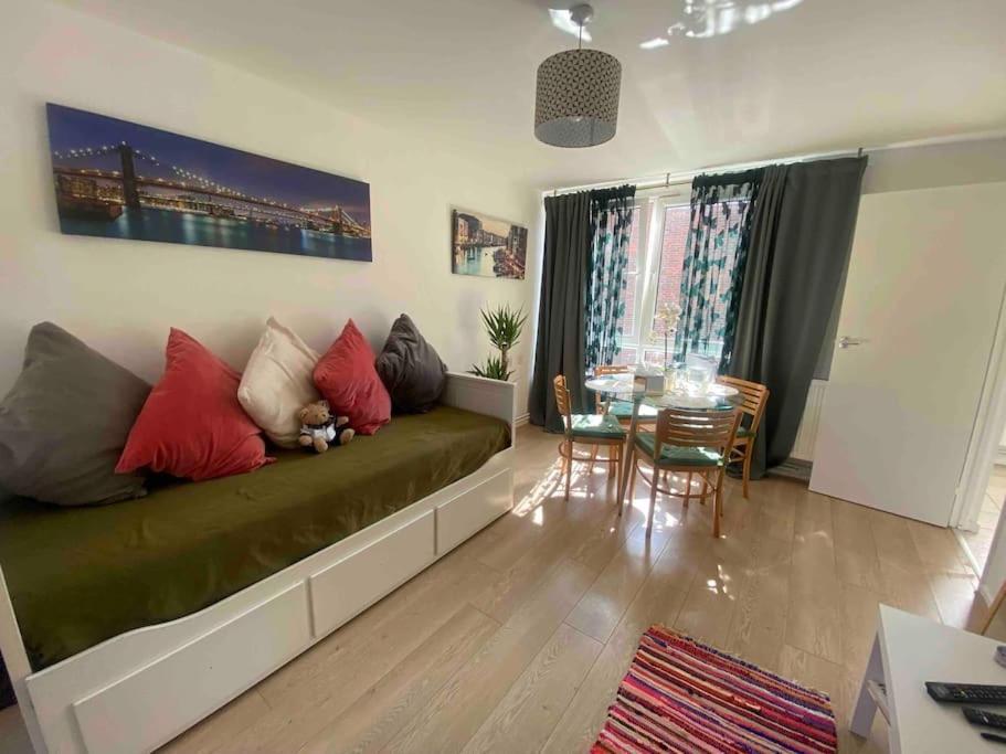 Apt 2/4People Archway/Holloway Londra Esterno foto