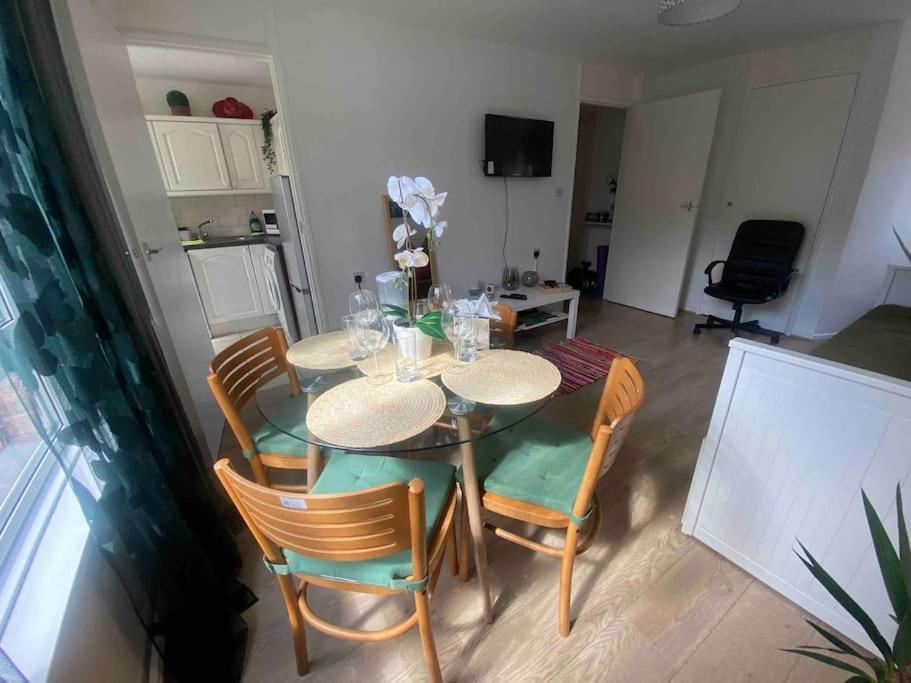 Apt 2/4People Archway/Holloway Londra Esterno foto